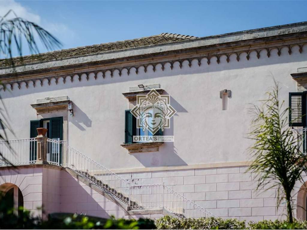 casa indipendente in vendita a Siracusa in zona Isola / Plemmirio