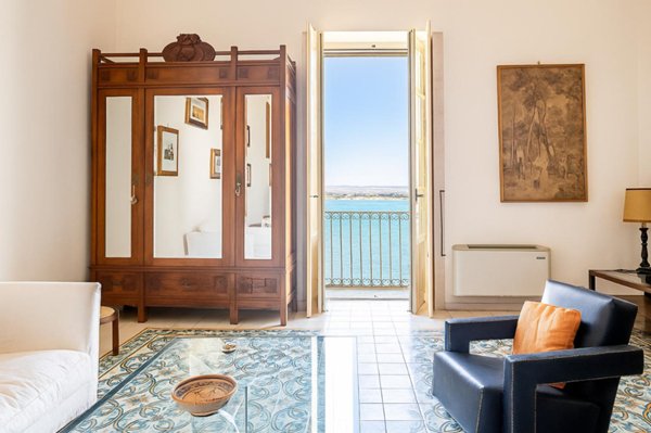 appartamento in vendita a Siracusa in zona Isola Ortigia