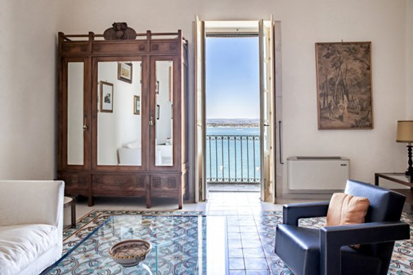 appartamento in vendita a Siracusa in zona Isola Ortigia