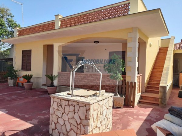 casa indipendente in vendita a Siracusa in zona Isola / Plemmirio