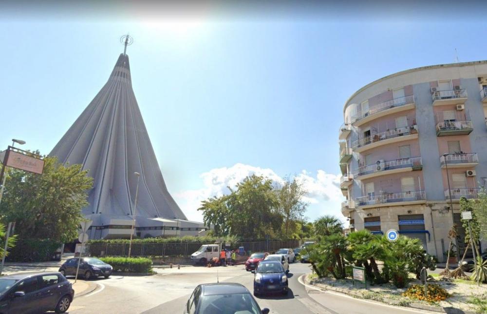 negozio in vendita a Siracusa in zona Centro Città