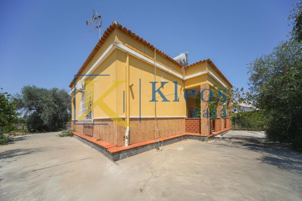 casa indipendente in vendita a Siracusa in zona Arenella