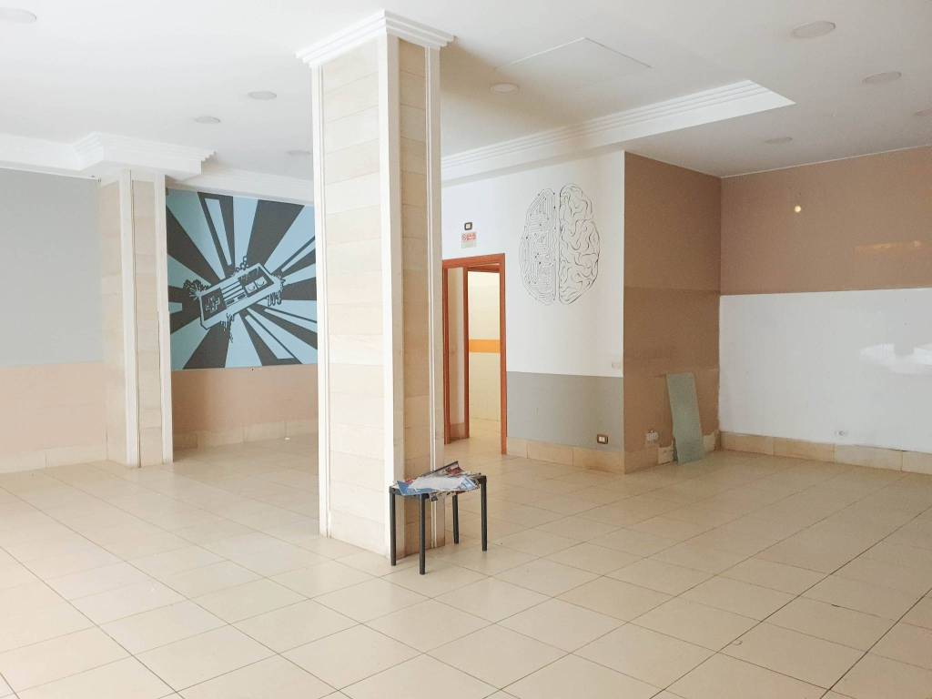 negozio in vendita a Siracusa in zona Scala Greca