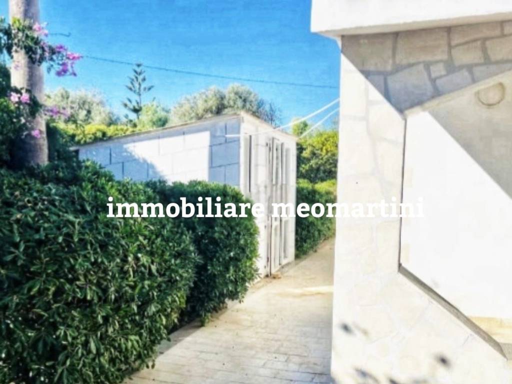 casa indipendente in vendita a Siracusa in zona Fontane Bianche