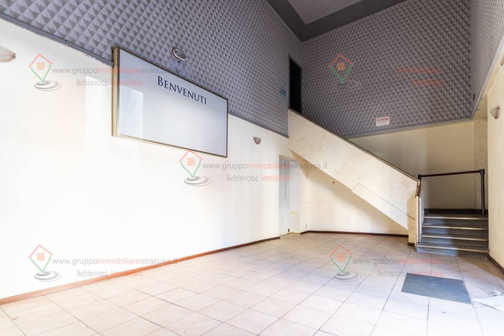 locale commerciale in vendita a Siracusa in zona Centro Città