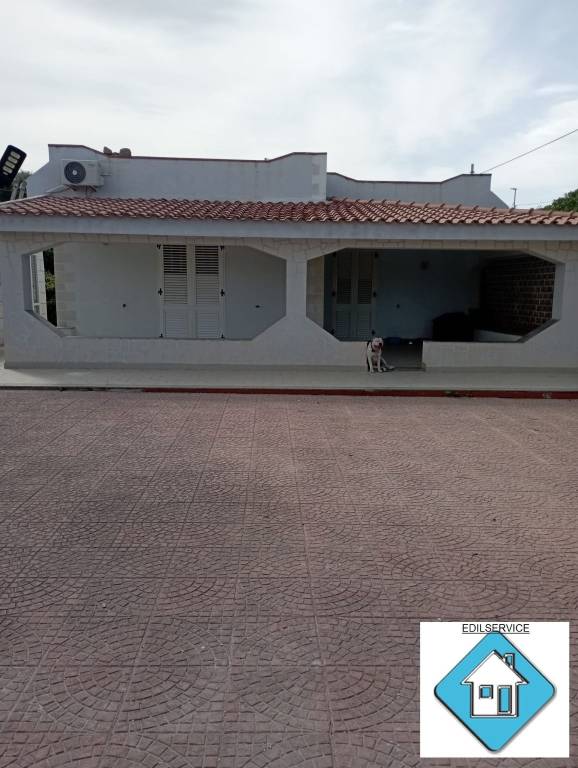 casa indipendente in vendita a Siracusa in zona Fontane Bianche