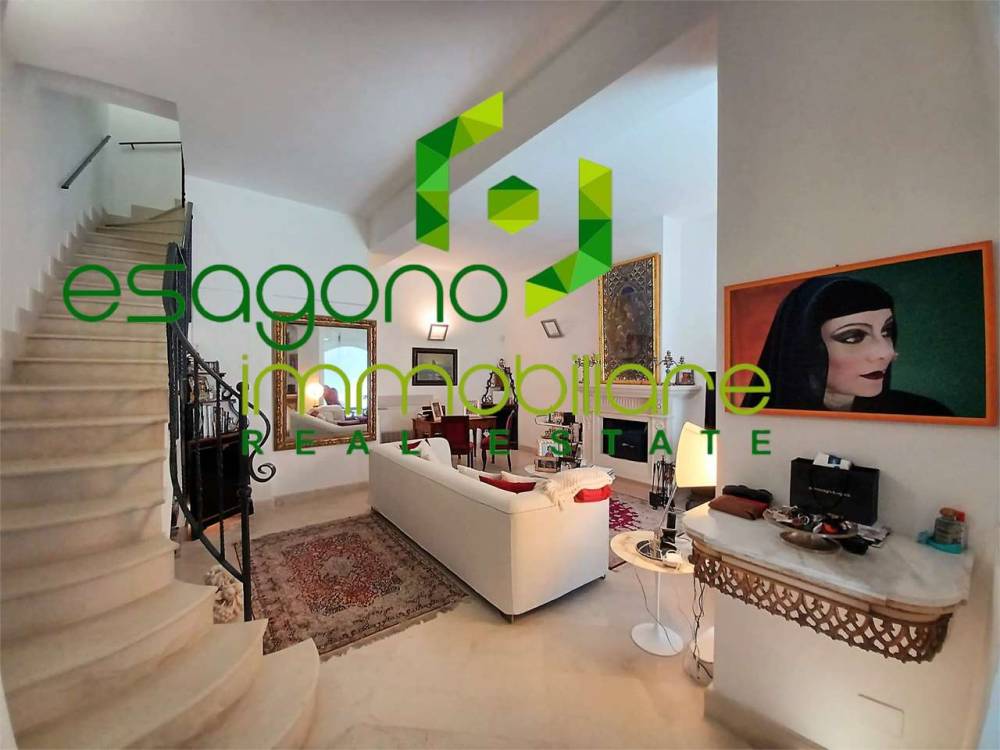 intera palazzina in vendita a Siracusa in zona Isola Ortigia