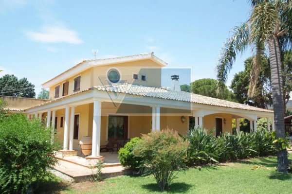 casa indipendente in vendita a Siracusa in zona Borgata