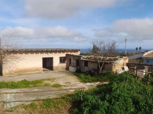 casa indipendente in vendita a Siracusa in zona Belvedere