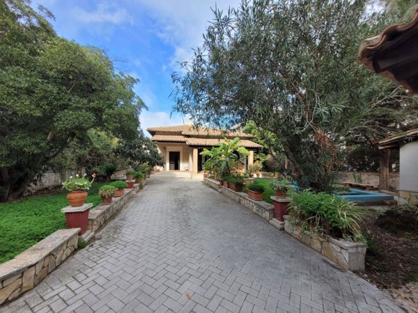 casa indipendente in vendita a Siracusa in zona Scala Greca