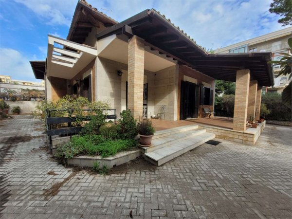 casa indipendente in vendita a Siracusa in zona Scala Greca