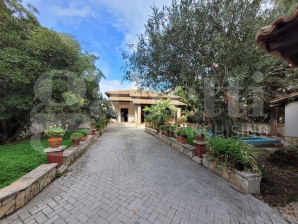 casa indipendente in vendita a Siracusa in zona Scala Greca