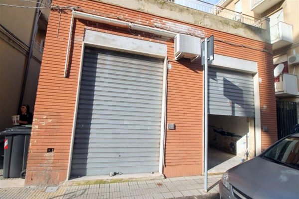 locale commerciale in vendita a Siracusa