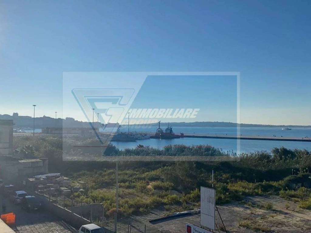 intera palazzina in vendita a Siracusa in zona Isola Ortigia