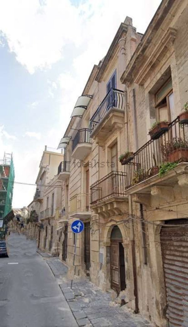 appartamento in vendita a Siracusa in zona Isola Ortigia