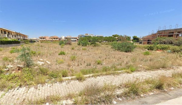 terreno edificabile in vendita a Siracusa in zona Fontane Bianche