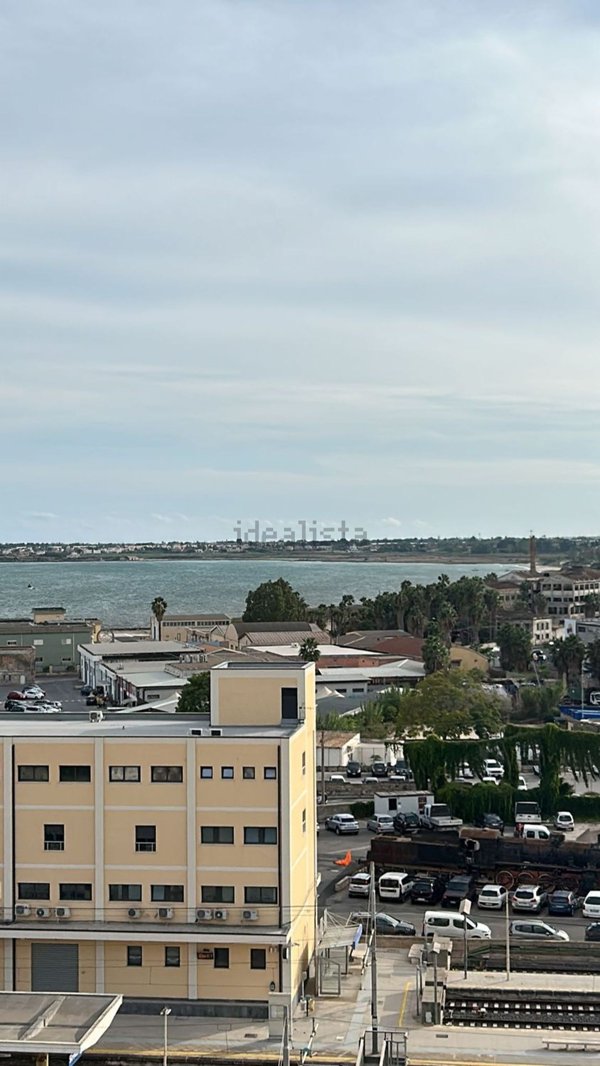 appartamento in vendita a Siracusa in zona Centro Città