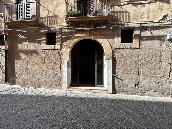 appartamento in vendita a Siracusa in zona Isola Ortigia