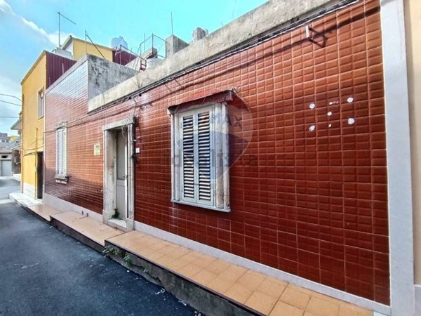casa indipendente in vendita a Siracusa in zona Belvedere