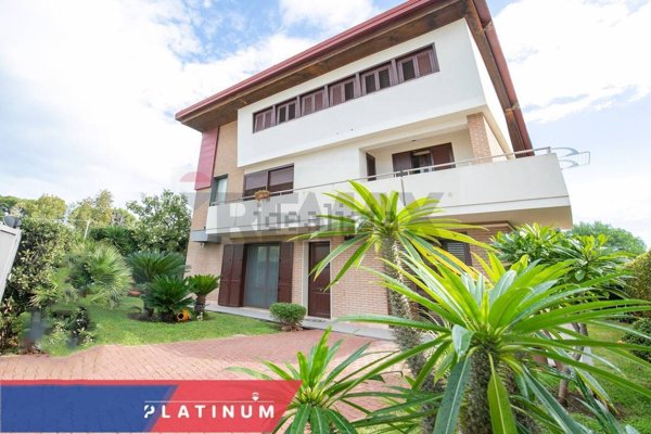 casa indipendente in vendita a Siracusa in zona Epipoli