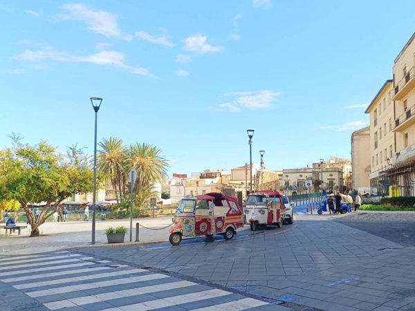 negozio in vendita a Siracusa in zona Isola Ortigia
