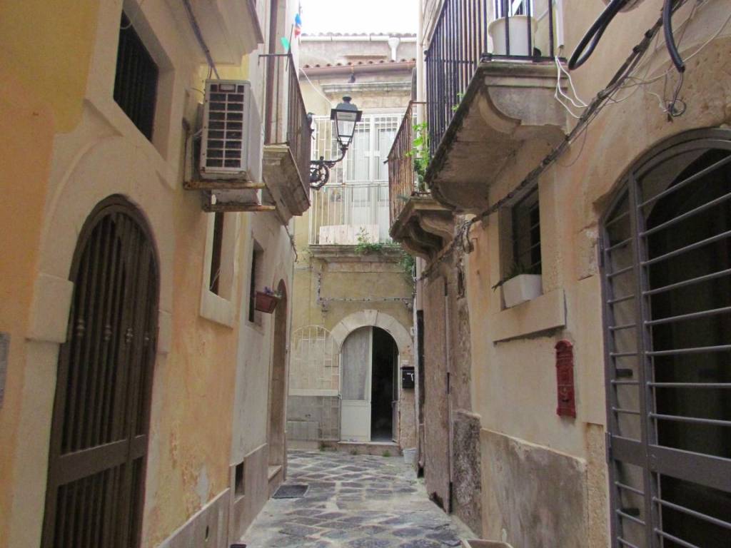 casa indipendente in vendita a Siracusa in zona Isola Ortigia
