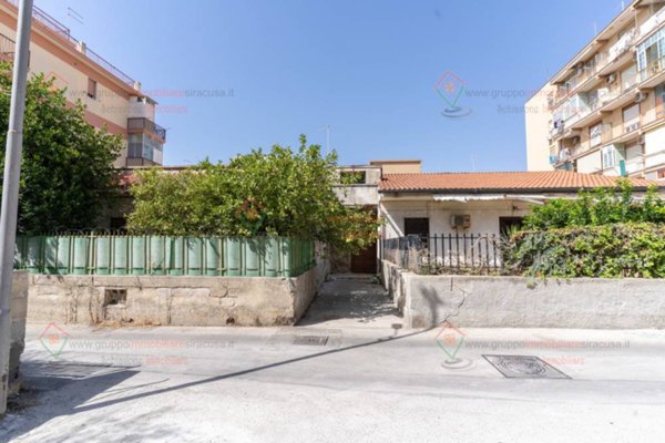 casa indipendente in vendita a Siracusa