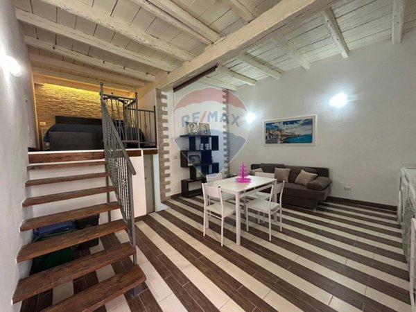 casa indipendente in vendita a Siracusa in zona Isola Ortigia