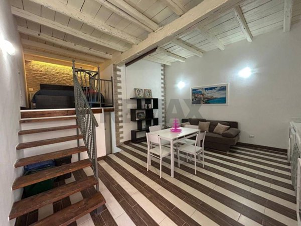 casa indipendente in vendita a Siracusa in zona Isola Ortigia
