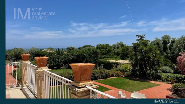 casa indipendente in vendita a Siracusa in zona Isola / Plemmirio