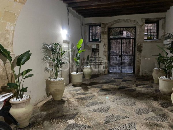 appartamento in vendita a Siracusa in zona Isola Ortigia