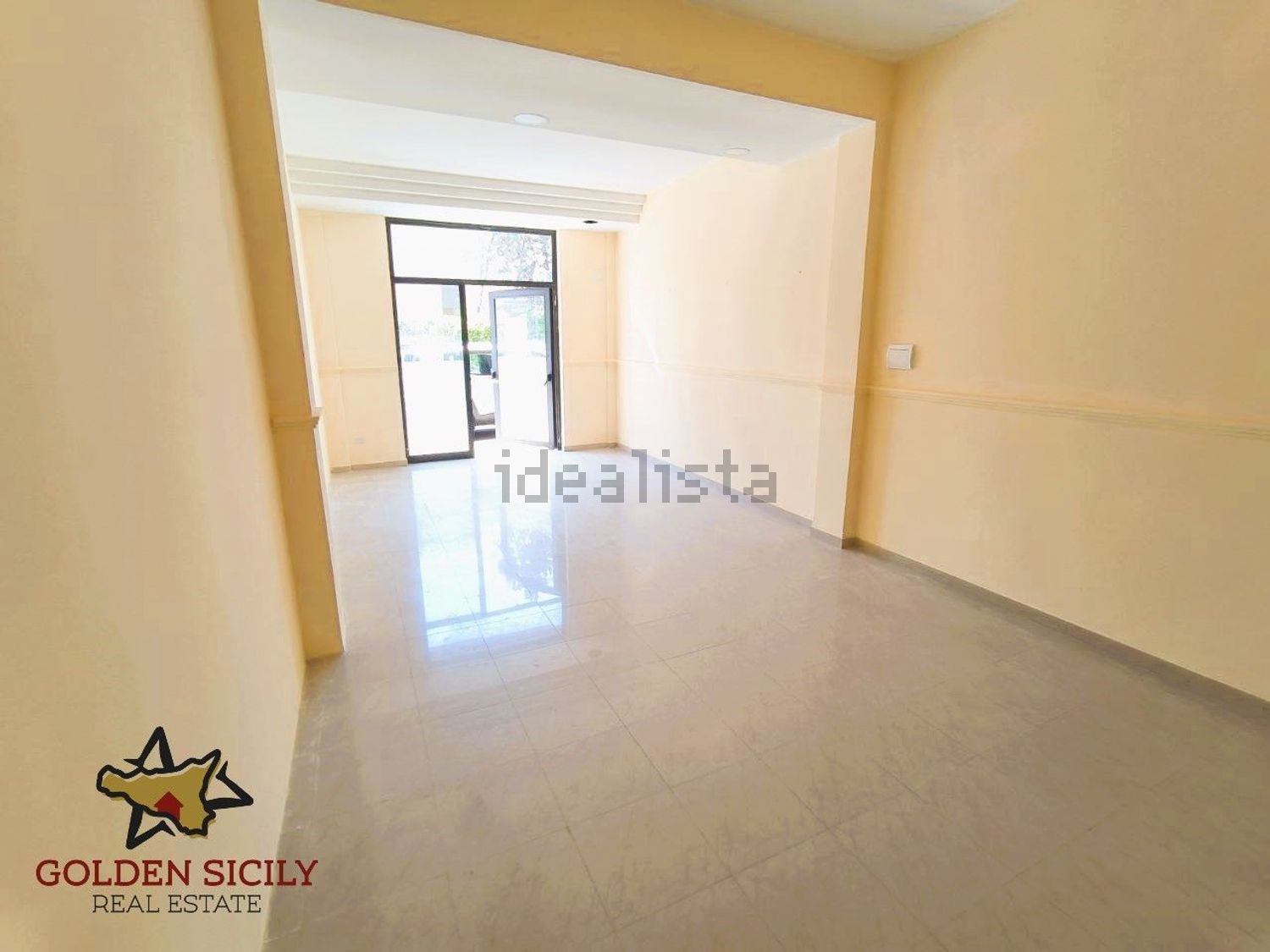 locale commerciale in vendita a Siracusa