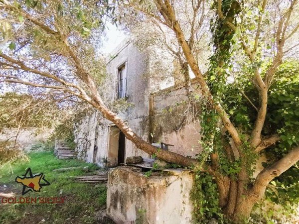 casa indipendente in vendita a Siracusa in zona Isola / Plemmirio