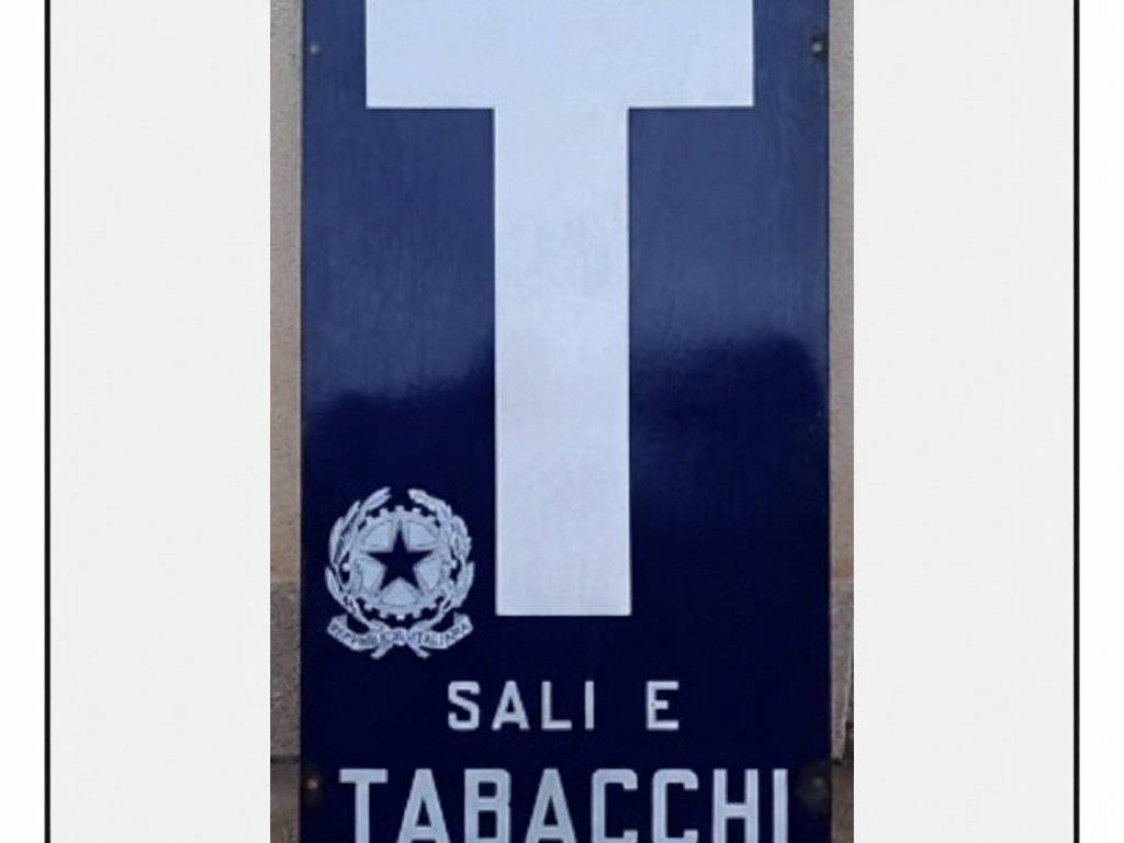 negozio in vendita a Siracusa in zona Isola Ortigia