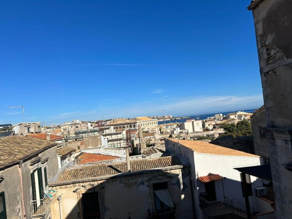 appartamento in vendita a Siracusa in zona Isola Ortigia