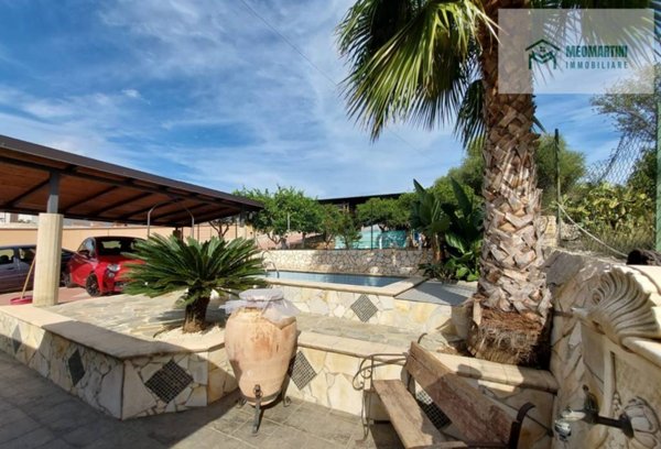 casa indipendente in vendita a Siracusa in zona Belvedere