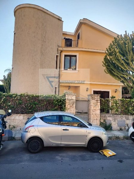 casa indipendente in vendita a Siracusa in zona Scala Greca