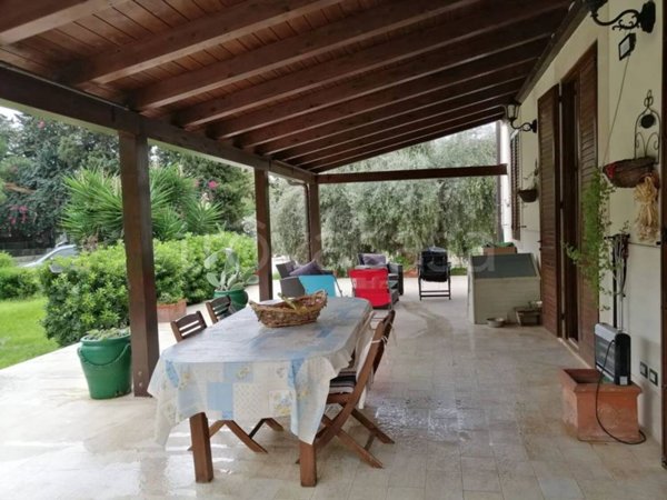 casa indipendente in vendita a Siracusa in zona Scala Greca