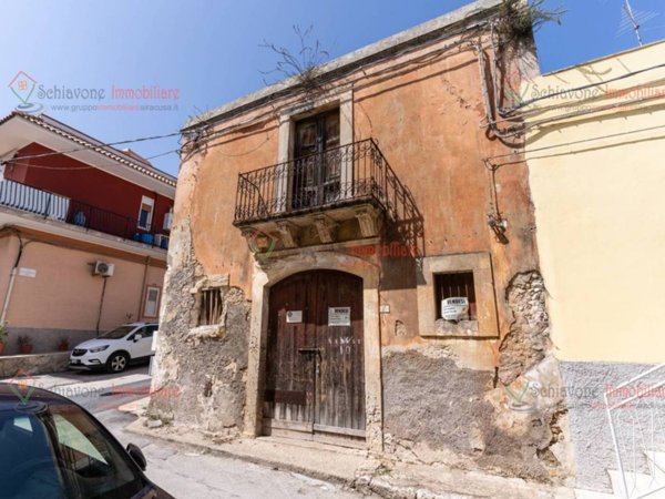 casa indipendente in vendita a Siracusa in zona Belvedere