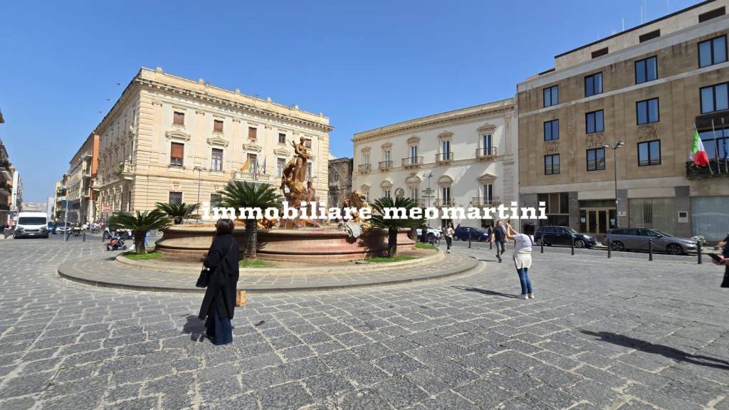 appartamento in vendita a Siracusa in zona Isola Ortigia