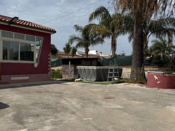 casa indipendente in vendita a Siracusa in zona Isola / Plemmirio