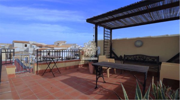 casa indipendente in vendita a Siracusa in zona Isola Ortigia