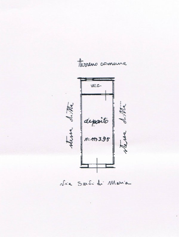 locale commerciale in vendita a Siracusa in zona Grottasanta