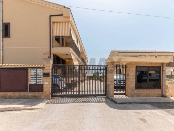 casa indipendente in vendita a Siracusa in zona Belvedere