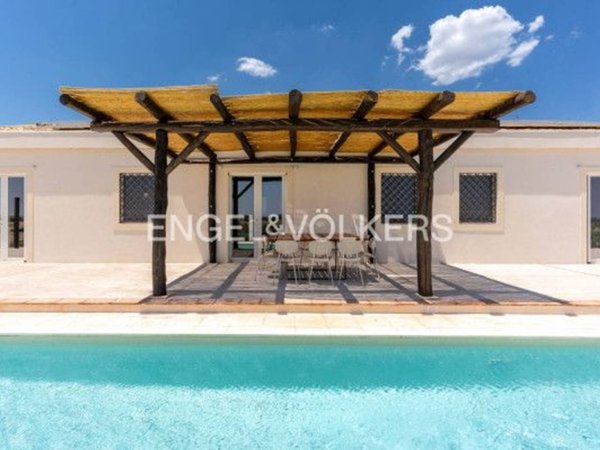 casa indipendente in vendita a Siracusa in zona Isola / Plemmirio
