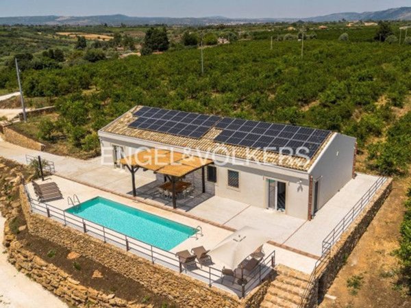 casa indipendente in vendita a Siracusa in zona Isola Ortigia