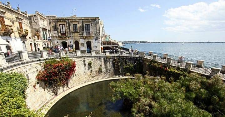 monolocale in vendita a Siracusa in zona Isola Ortigia