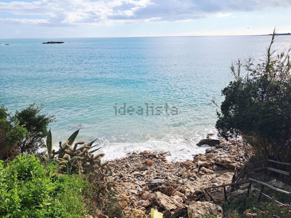 casa indipendente in vendita a Siracusa in zona Isola / Plemmirio