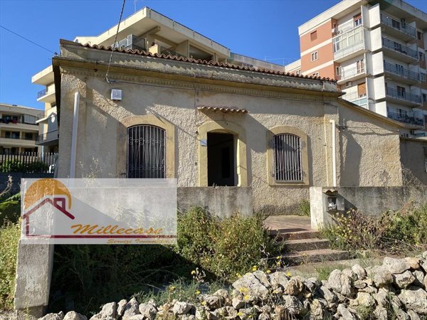 casa indipendente in vendita a Siracusa in zona Scala Greca