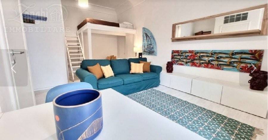 appartamento in vendita a Siracusa in zona Isola Ortigia